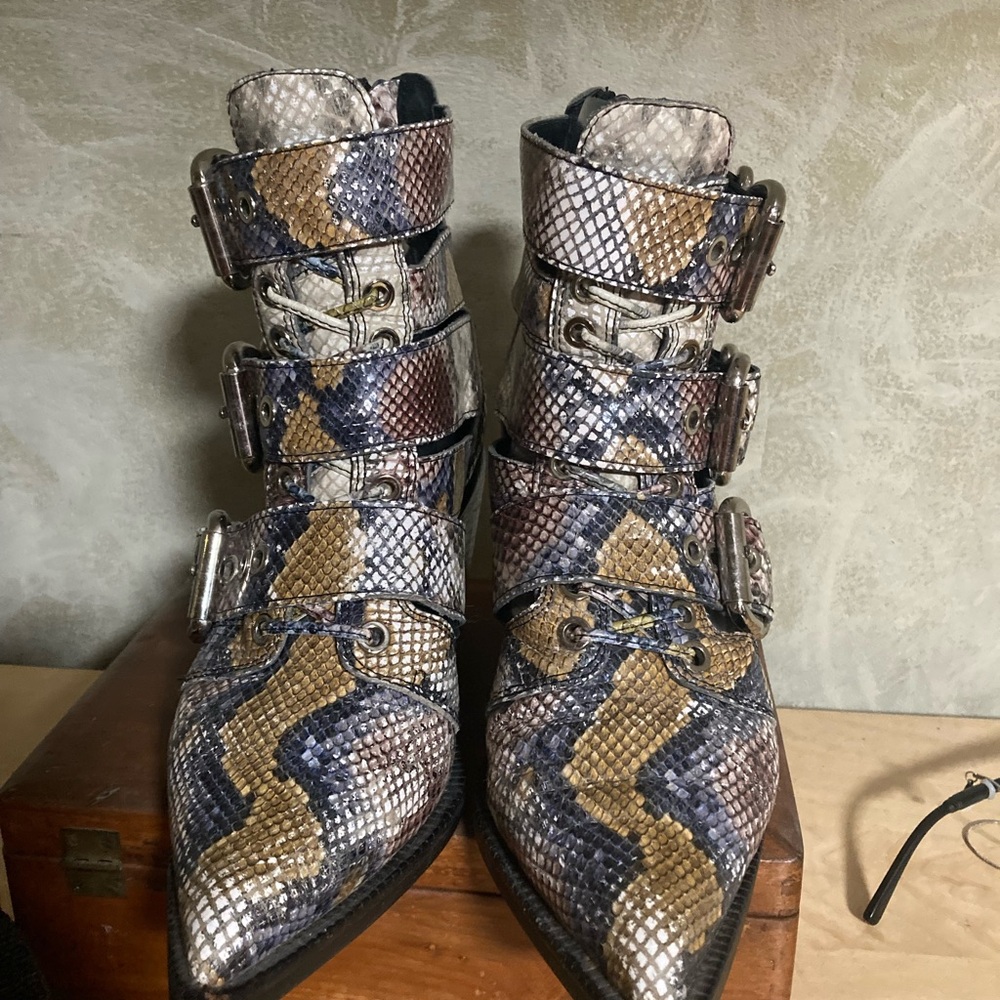 Jeffrey Campbell Caceres Bootie Snake print